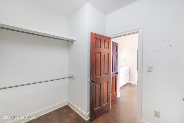 77 Moss Woods Drive, Madison, MS 39110