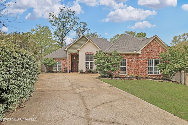 77 Moss Woods Drive, Madison, MS 39110