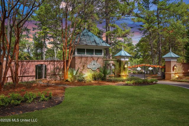 77 Moss Woods Drive, Madison, MS 39110