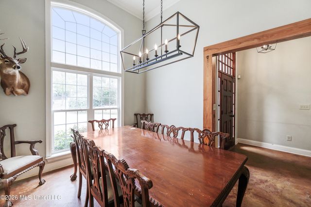 77 Moss Woods Drive, Madison, MS 39110