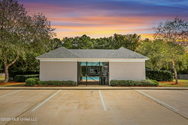 77 Moss Woods Drive, Madison, MS 39110