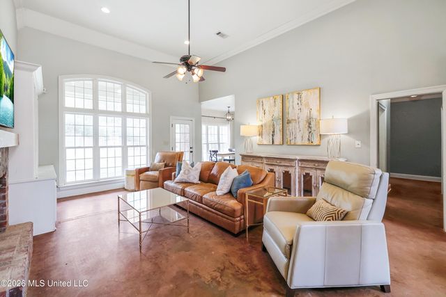 77 Moss Woods Drive, Madison, MS 39110