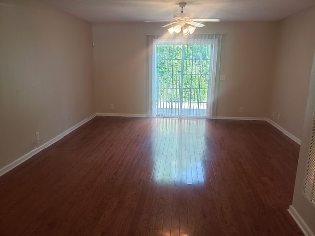 1008 Arlene Dr, La Vergne, TN 37086