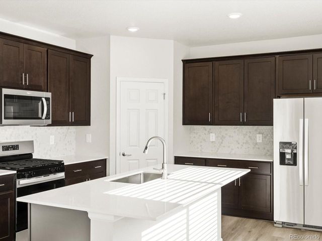 1628 Yampa River Dr, Windsor, CO 80550