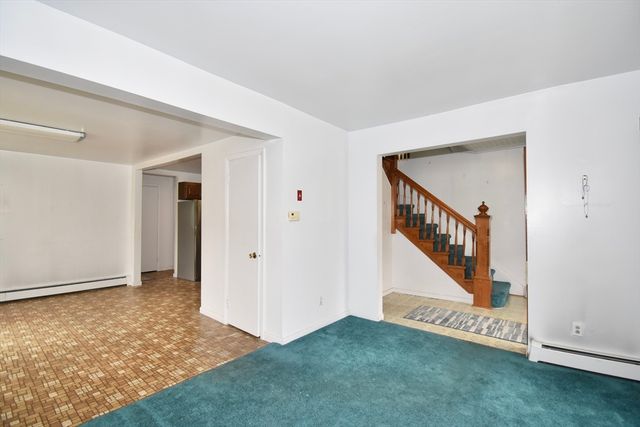 23 Bemis St, Chicopee, MA 01013