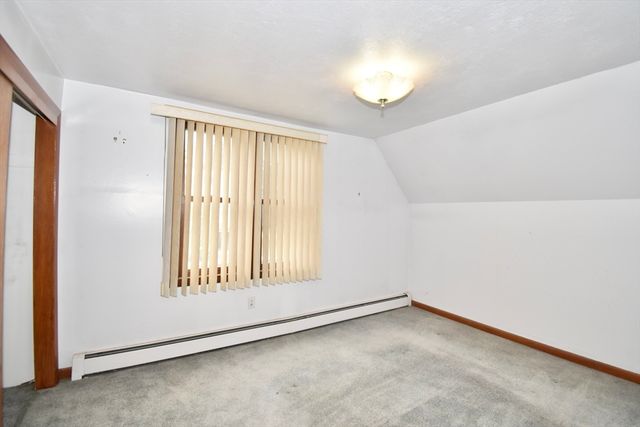 23 Bemis St, Chicopee, MA 01013