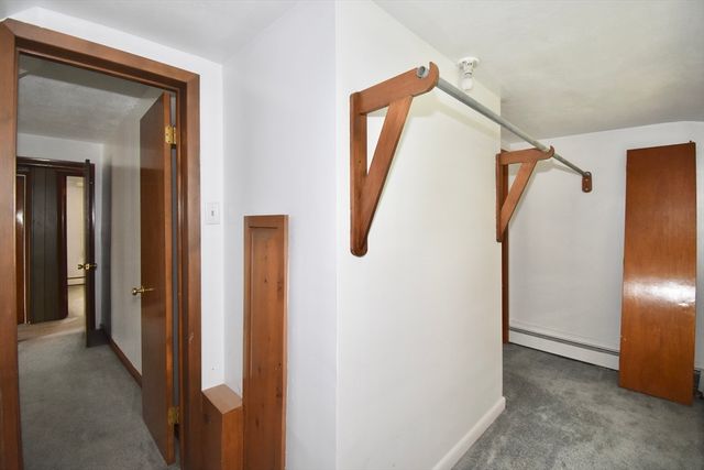23 Bemis St, Chicopee, MA 01013