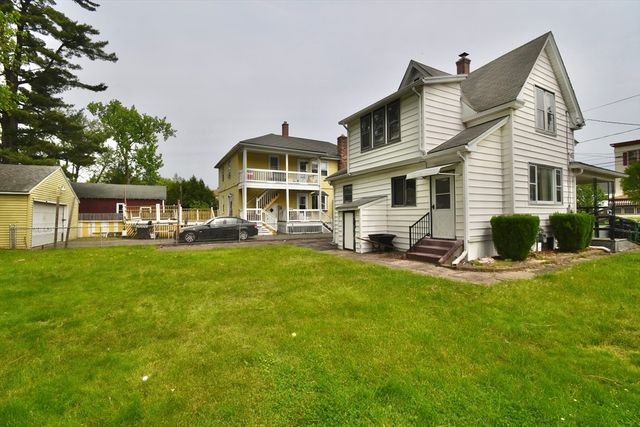 23 Bemis St, Chicopee, MA 01013