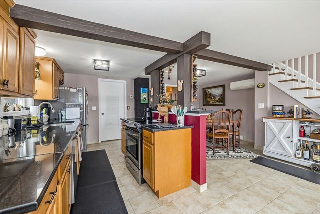 25 Whitney Pond Rd, Groton, MA 01450