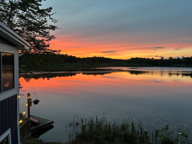 25 Whitney Pond Rd, Groton, MA 01450