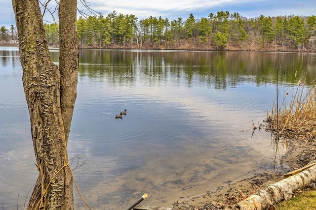 25 Whitney Pond Rd, Groton, MA 01450