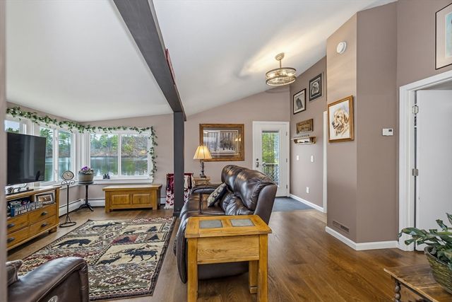 25 Whitney Pond Rd, Groton, MA 01450