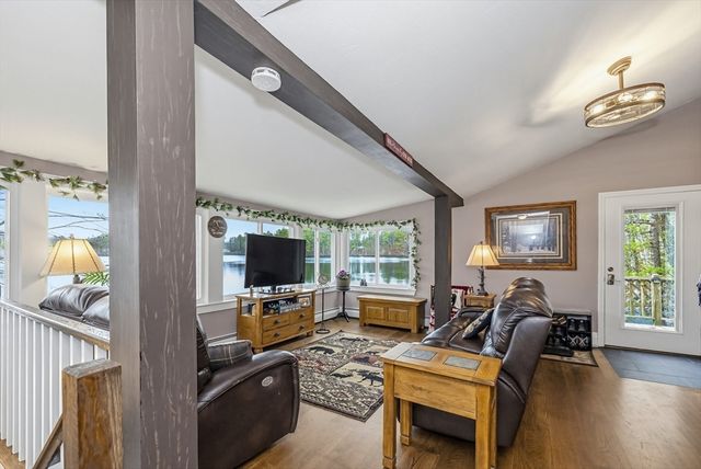 25 Whitney Pond Rd, Groton, MA 01450