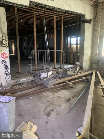 20 JEFFREY ST, Chester, PA 19013