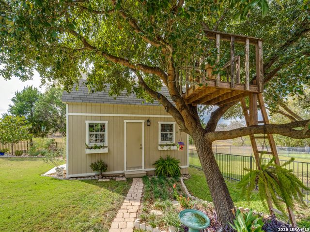 6050 Covers, Schertz, TX 78108