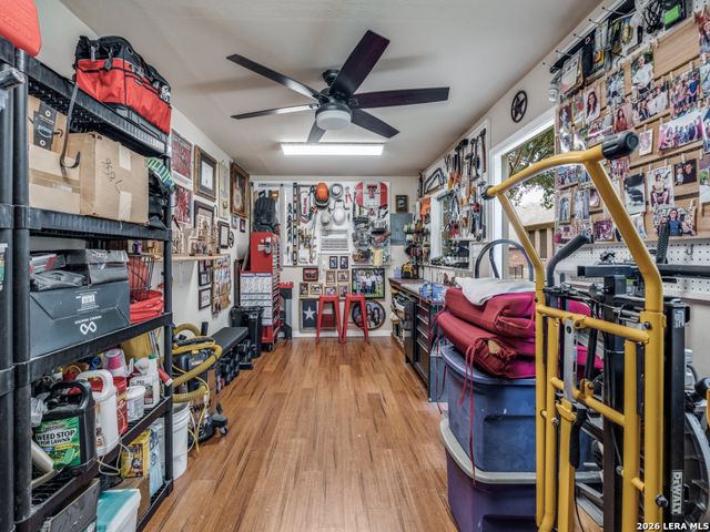 6050 Covers, Schertz, TX 78108