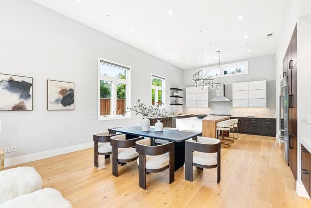 3751 El Centro Street, Palo Alto, CA 94306