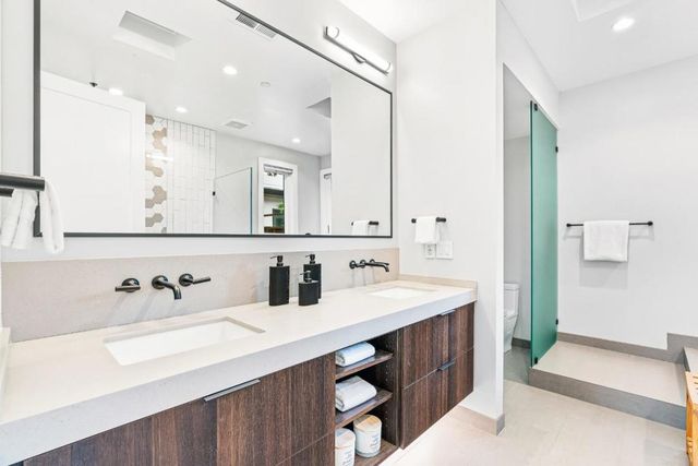 3751 El Centro Street, Palo Alto, CA 94306