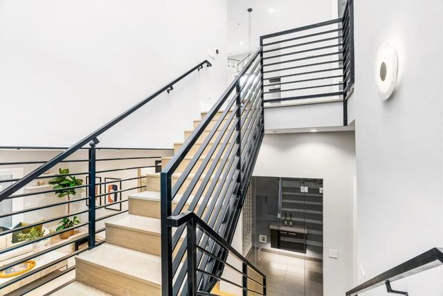 3751 El Centro Street, Palo Alto, CA 94306