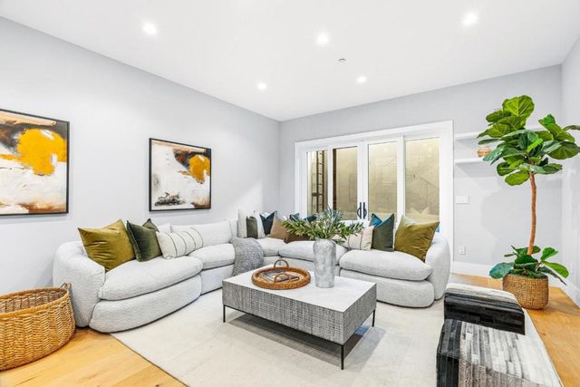 3751 El Centro Street, Palo Alto, CA 94306