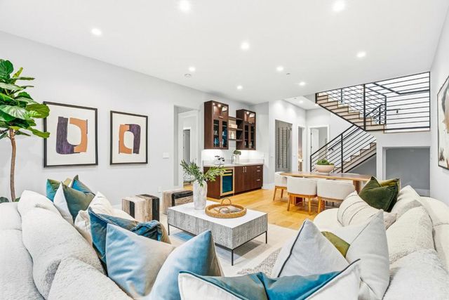 3751 El Centro Street, Palo Alto, CA 94306