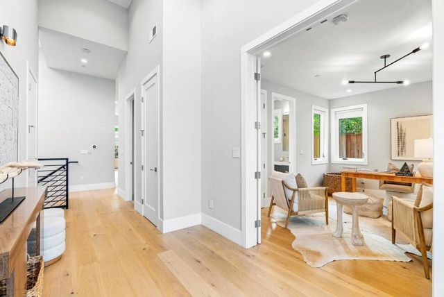 3751 El Centro Street, Palo Alto, CA 94306