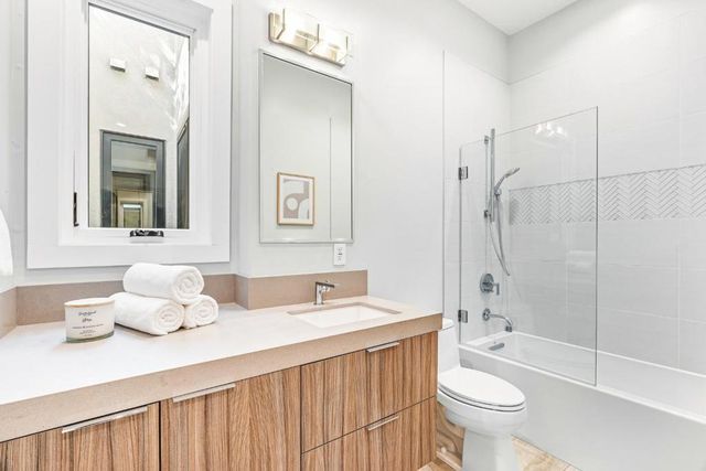 3751 El Centro Street, Palo Alto, CA 94306