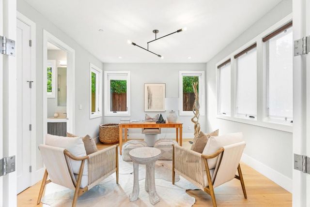 3751 El Centro Street, Palo Alto, CA 94306