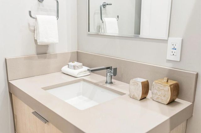 3751 El Centro Street, Palo Alto, CA 94306