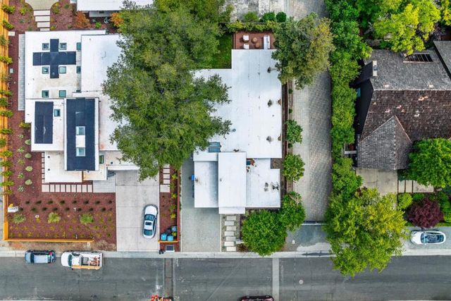 3751 El Centro Street, Palo Alto, CA 94306