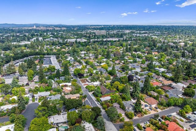 3751 El Centro Street, Palo Alto, CA 94306