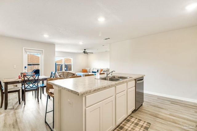 4385 White Birch Ct, Pace, FL 32571