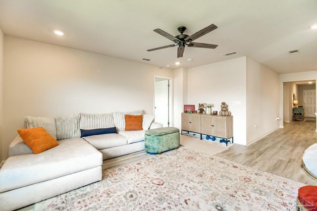 4385 White Birch Ct, Pace, FL 32571