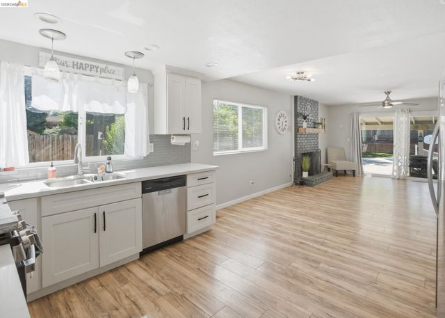 1004 Thomas Ct, Antioch, CA 94509