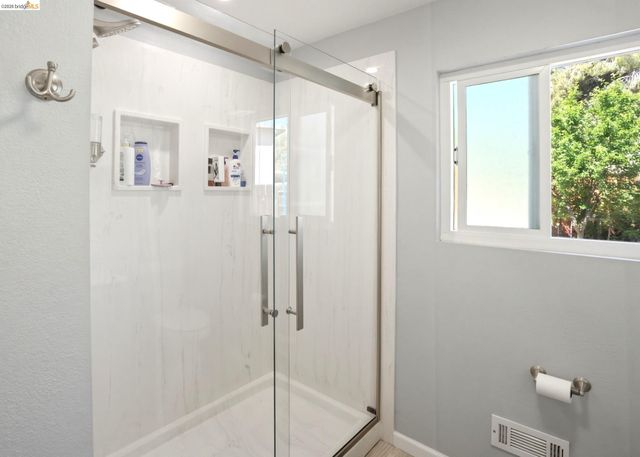 1004 Thomas Ct, Antioch, CA 94509