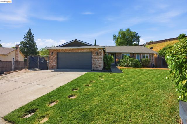 1004 Thomas Ct, Antioch, CA 94509