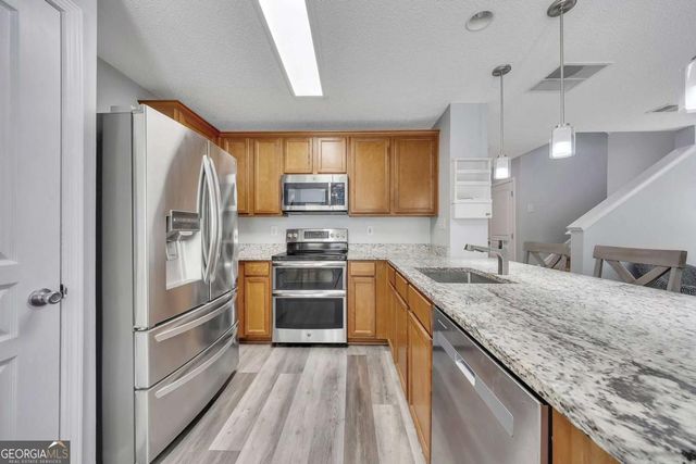 434 Colonial Walk, Woodstock, GA 30189