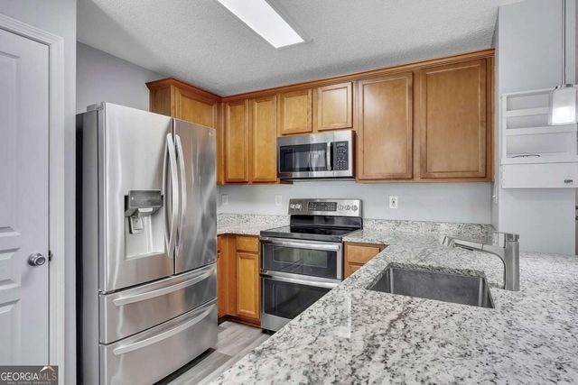 434 Colonial Walk, Woodstock, GA 30189