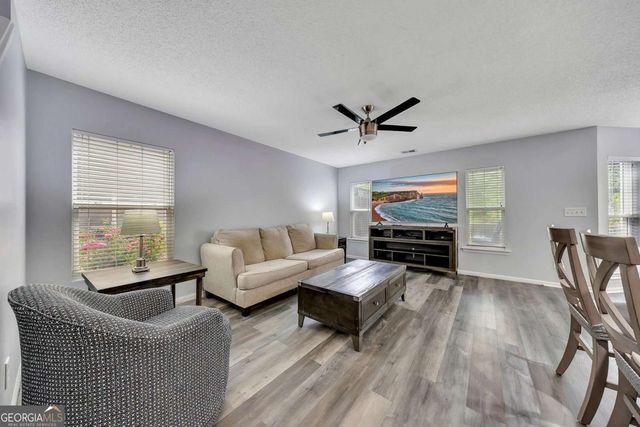 434 Colonial Walk, Woodstock, GA 30189