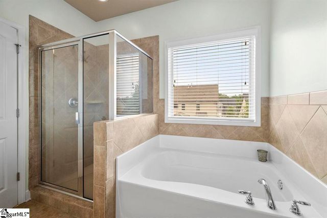 415 Bridge Crossing Drive, Simpsonville, SC 29681