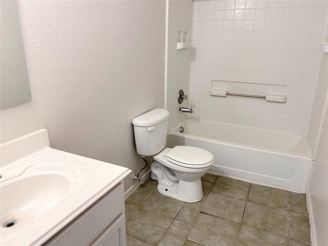 8911 Danbury Hollow Lane, Houston, TX 77075