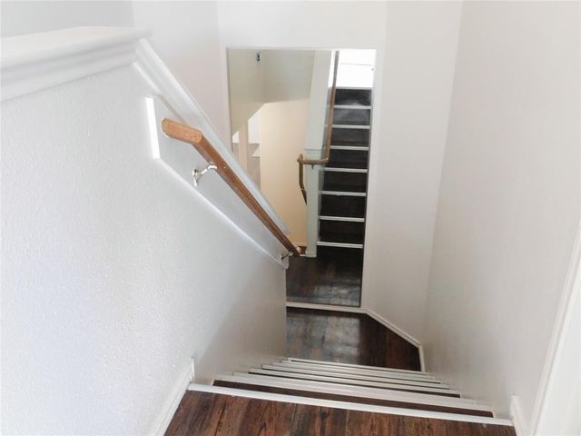 8911 Danbury Hollow Lane, Houston, TX 77075