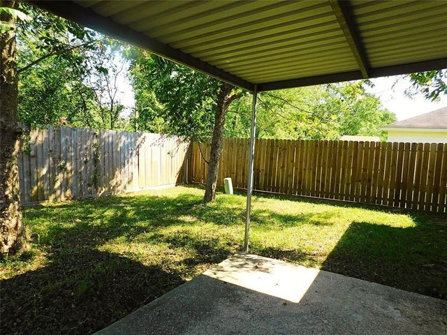 8911 Danbury Hollow Lane, Houston, TX 77075