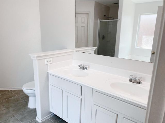 8911 Danbury Hollow Lane, Houston, TX 77075