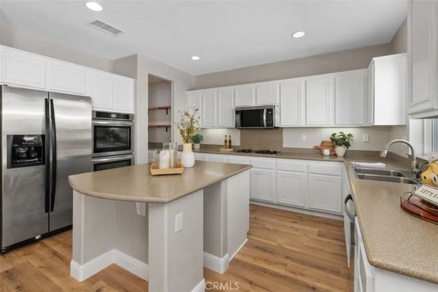 32848 Seattle Slew Circle, Menifee, CA 92584