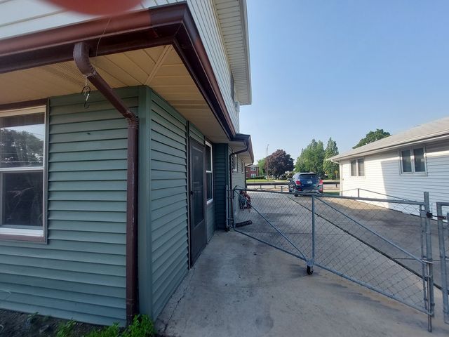 4421 W 87th Street, Hometown, IL 60456