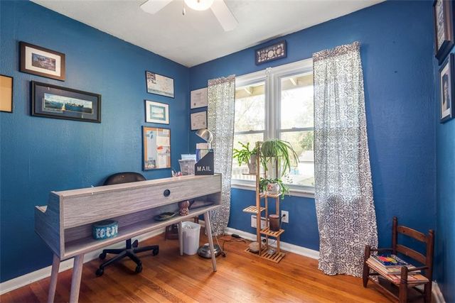 6720 Hadley Lane, Overland Park, KS 66204