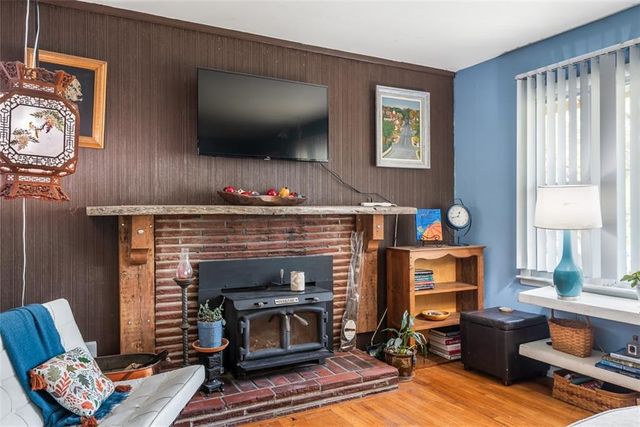 6720 Hadley Lane, Overland Park, KS 66204