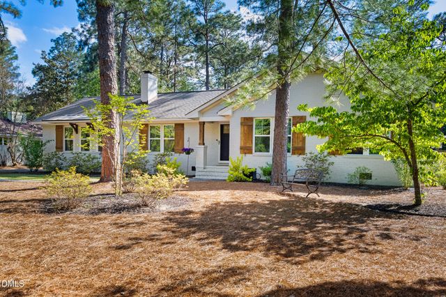 5 Mcleod Road, Pinehurst, NC 28374