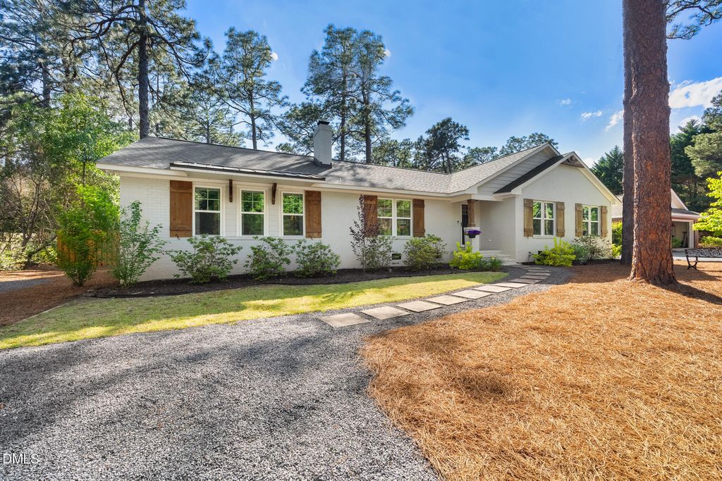 5 Mcleod Road, Pinehurst, NC 28374